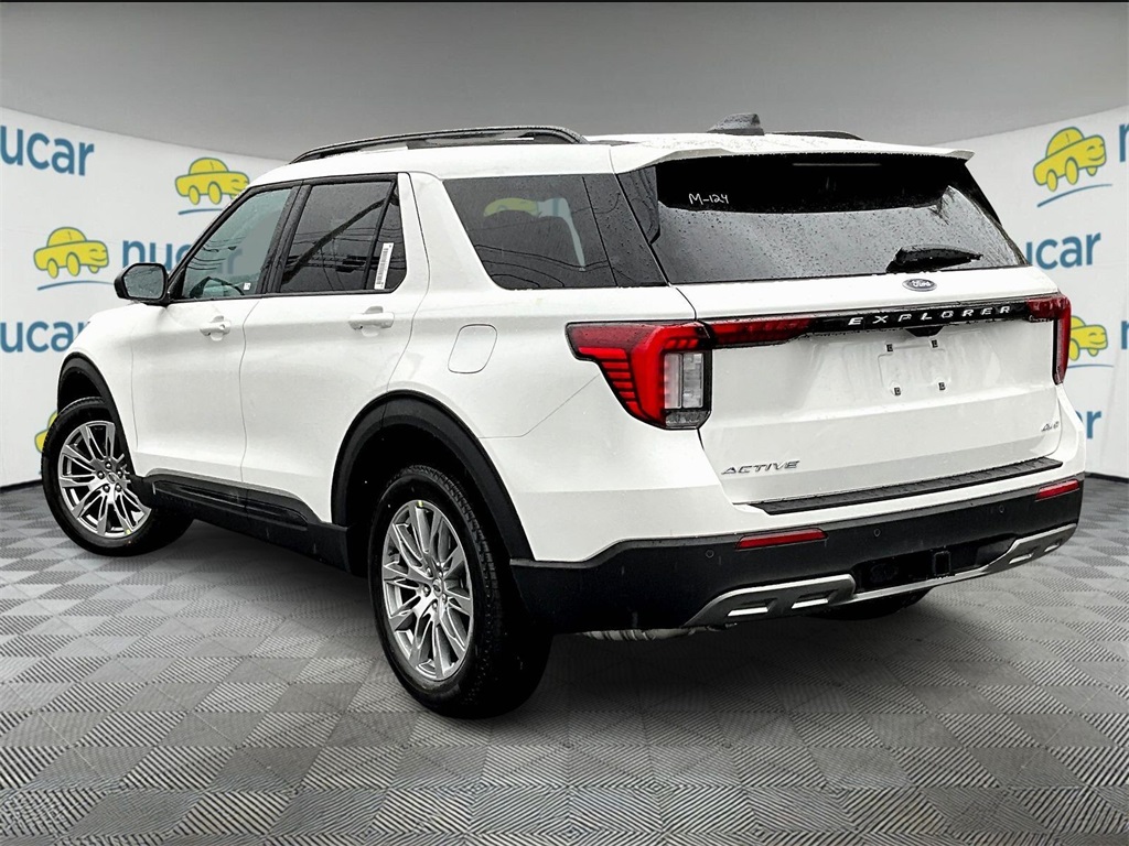 2026 Ford Explorer Active - Photo 4