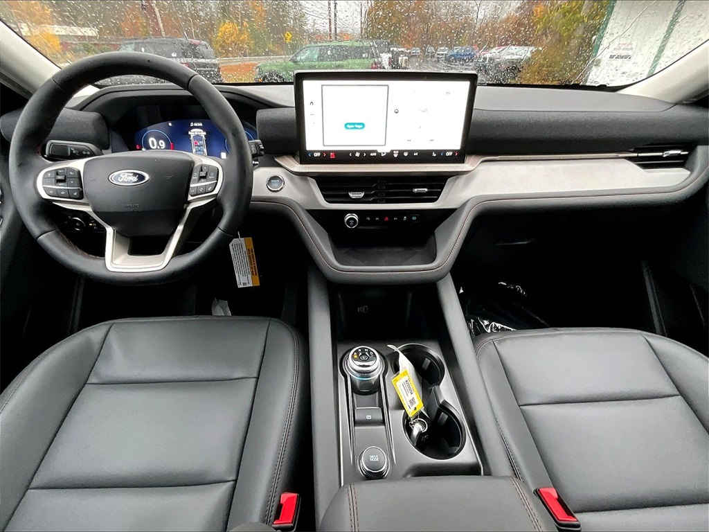 2026 Ford Explorer Active - Photo 6