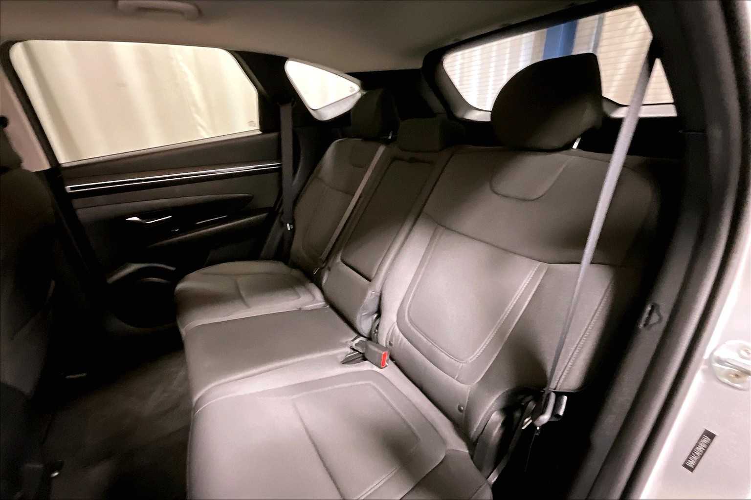 2022 Hyundai Tucson SE - Photo 15