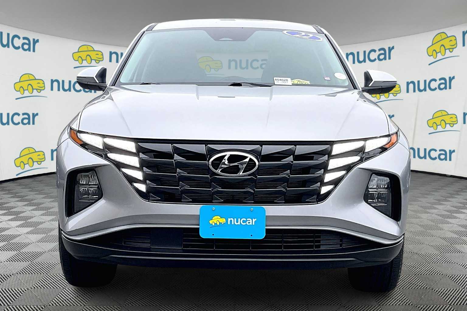 2022 Hyundai Tucson SE - Photo 2