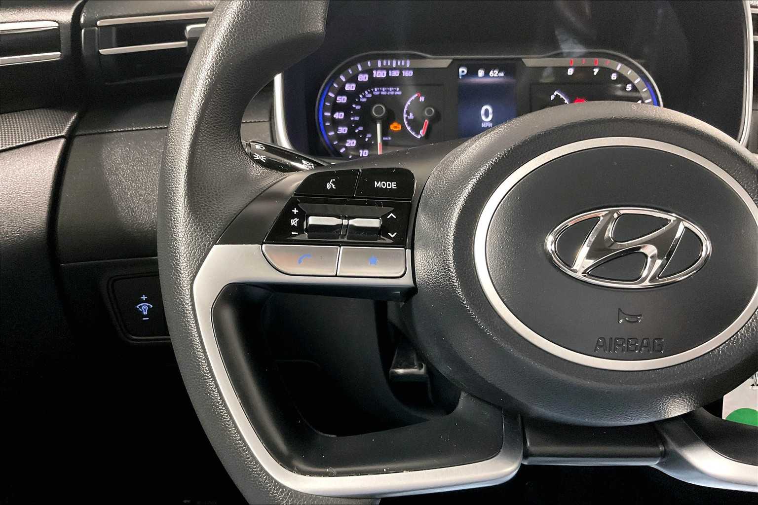 2022 Hyundai Tucson SE - Photo 22