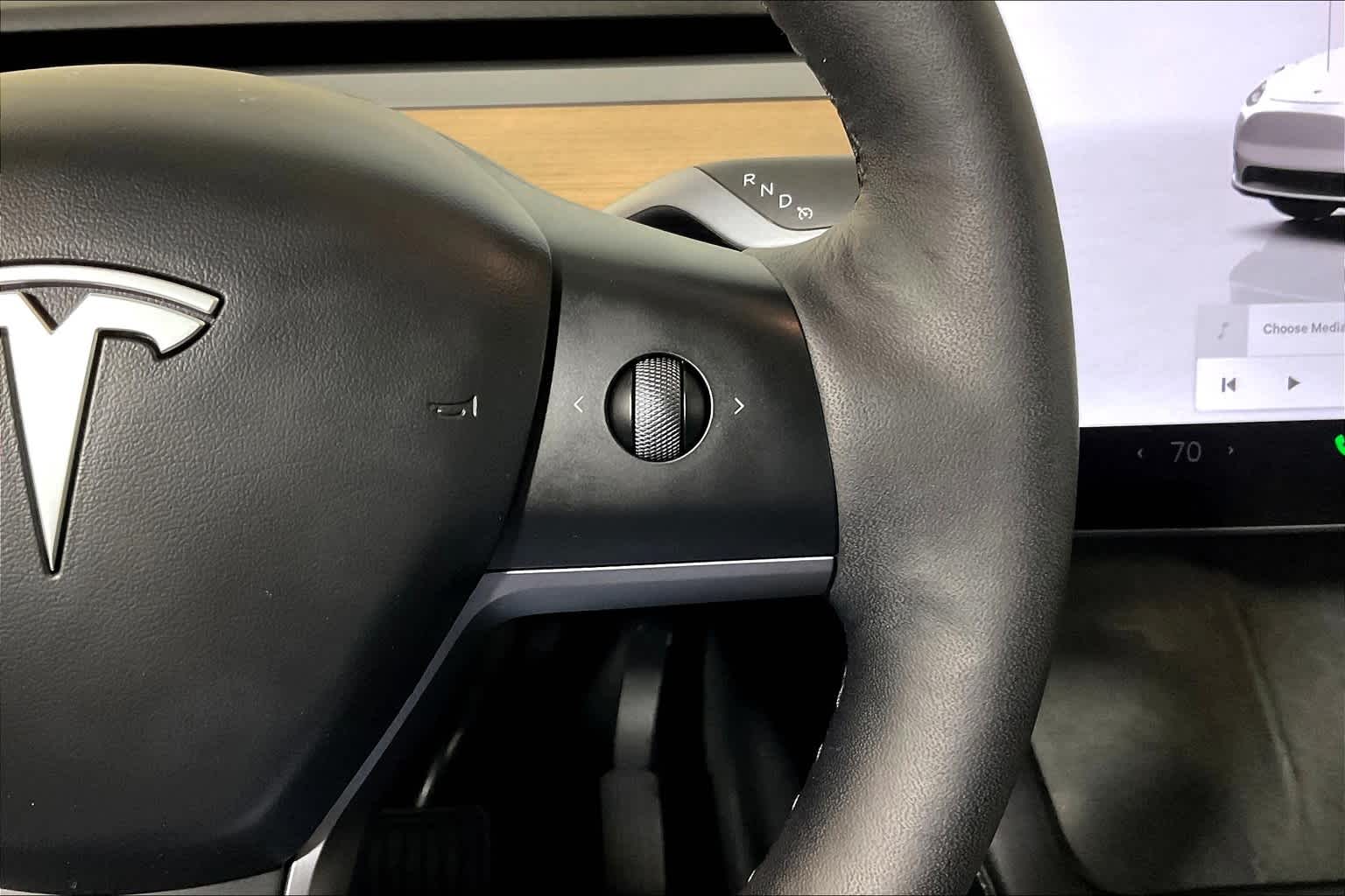 2023 Tesla Model Y Long Range - Photo 24