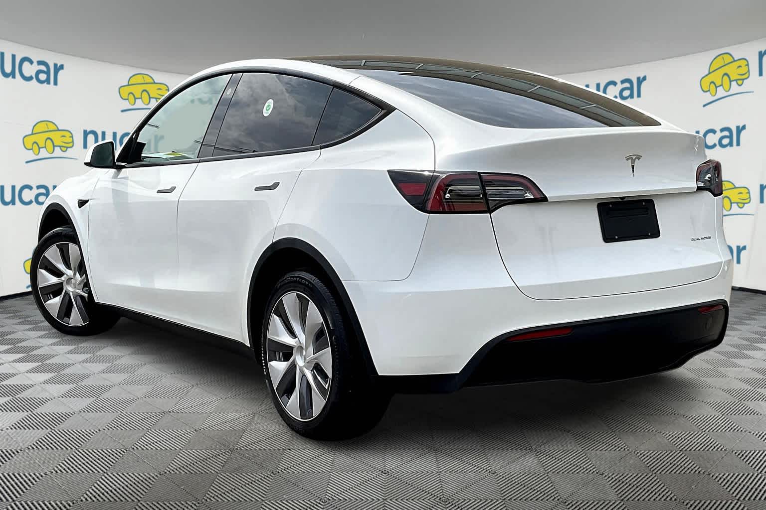 2023 Tesla Model Y Long Range - Photo 4