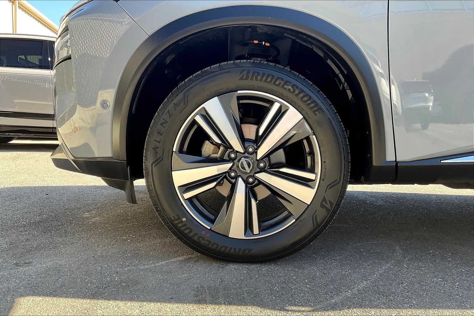 2023 Nissan Rogue SL - Photo 7