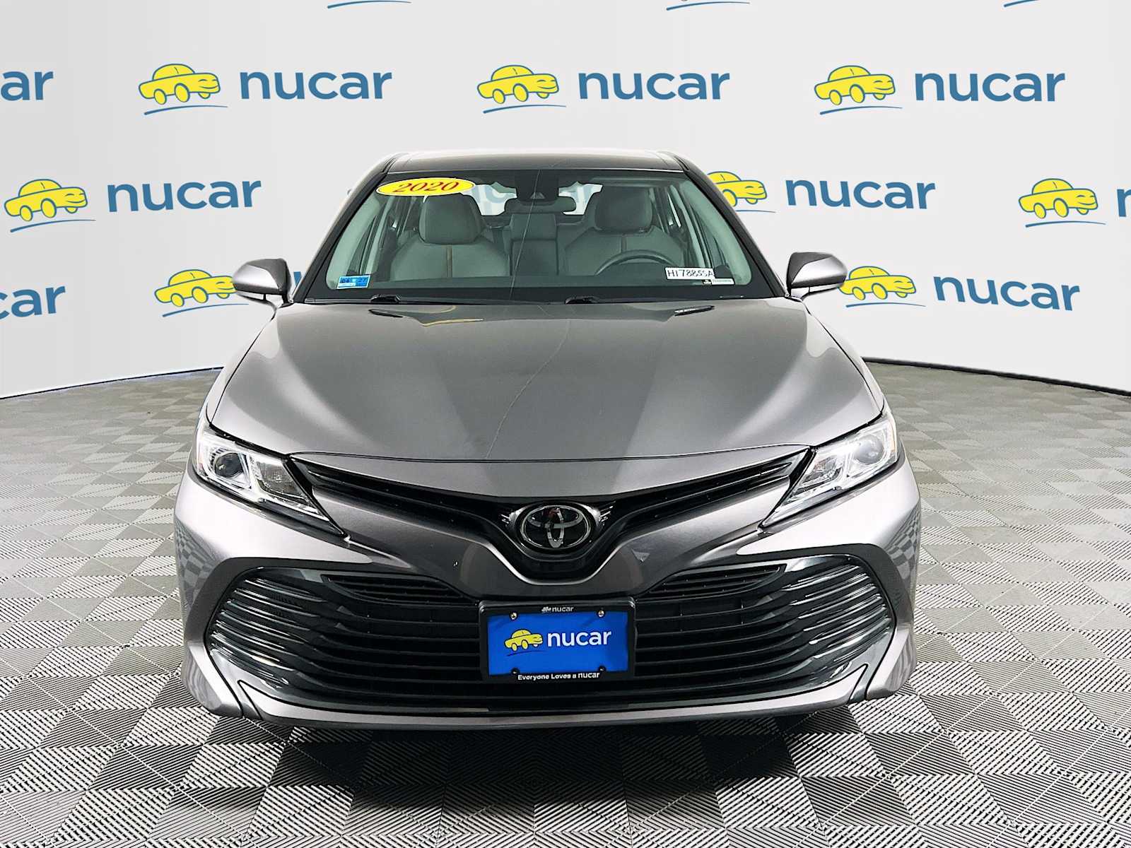 2020 Toyota Camry LE - Photo 2