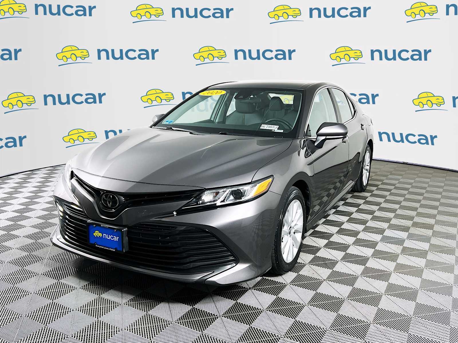 2020 Toyota Camry LE - Photo 3
