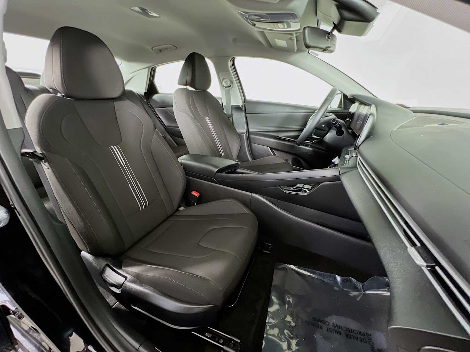 2023 Hyundai Elantra SEL - Photo 28