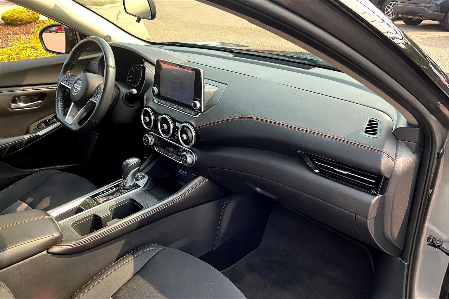 2022 Nissan Sentra SR - Photo 14
