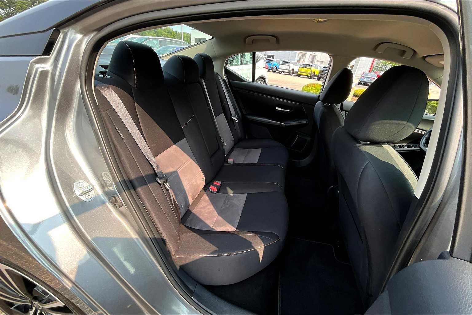2022 Nissan Sentra SR - Photo 16