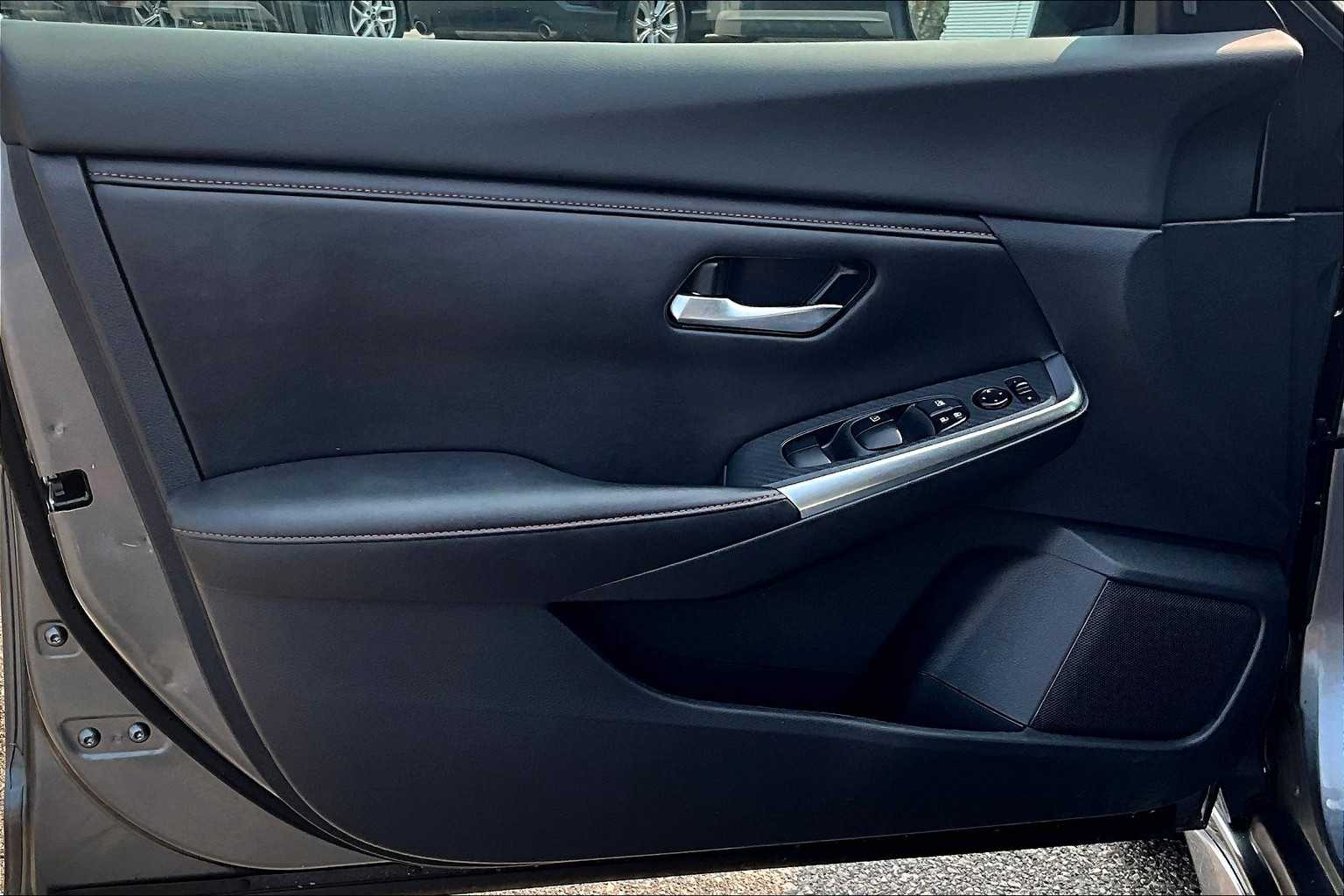 2022 Nissan Sentra SR - Photo 9