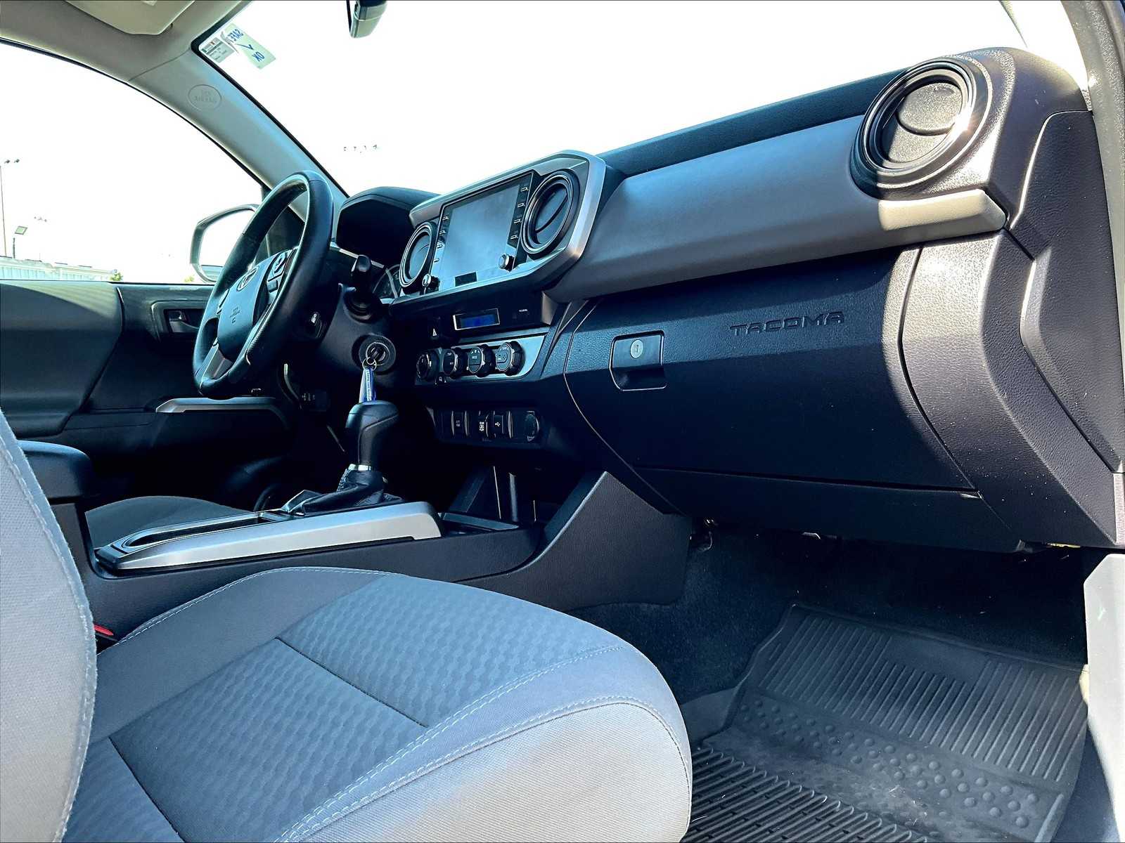 2021 Toyota Tacoma SR5 - Photo 14