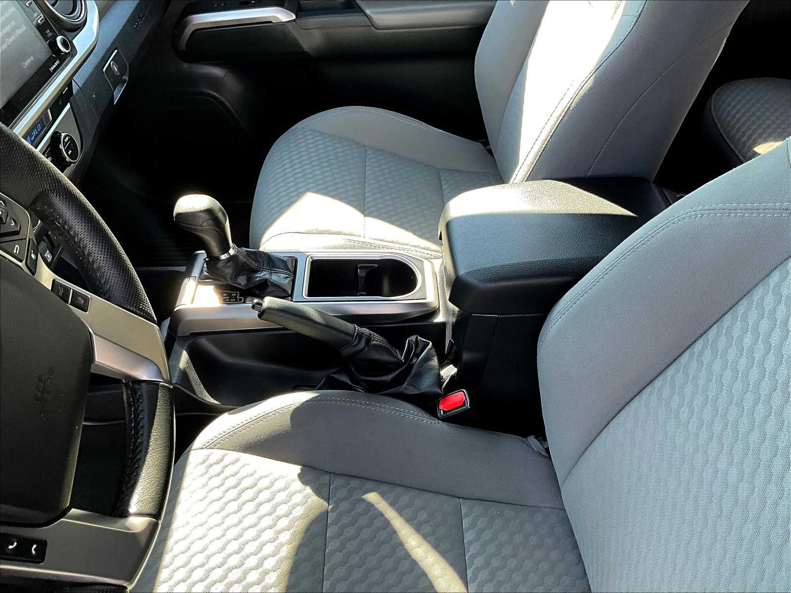 2021 Toyota Tacoma SR5 - Photo 20