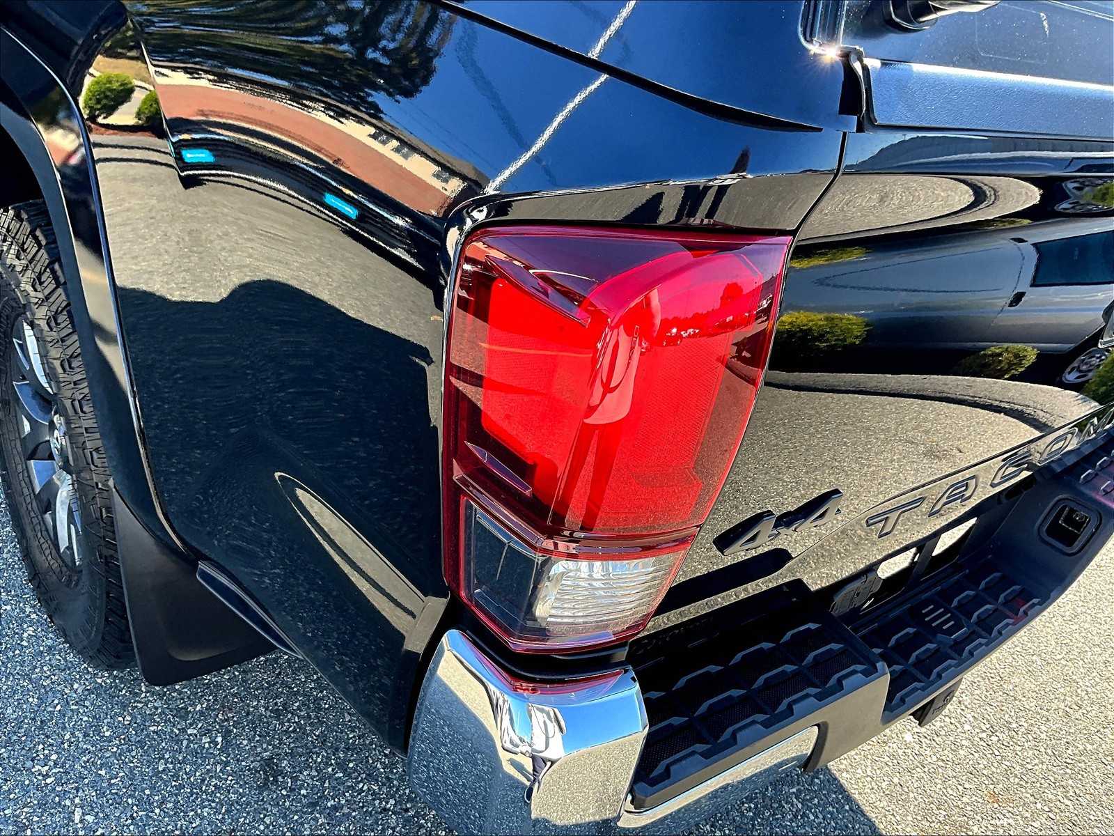 2021 Toyota Tacoma SR5 - Photo 33