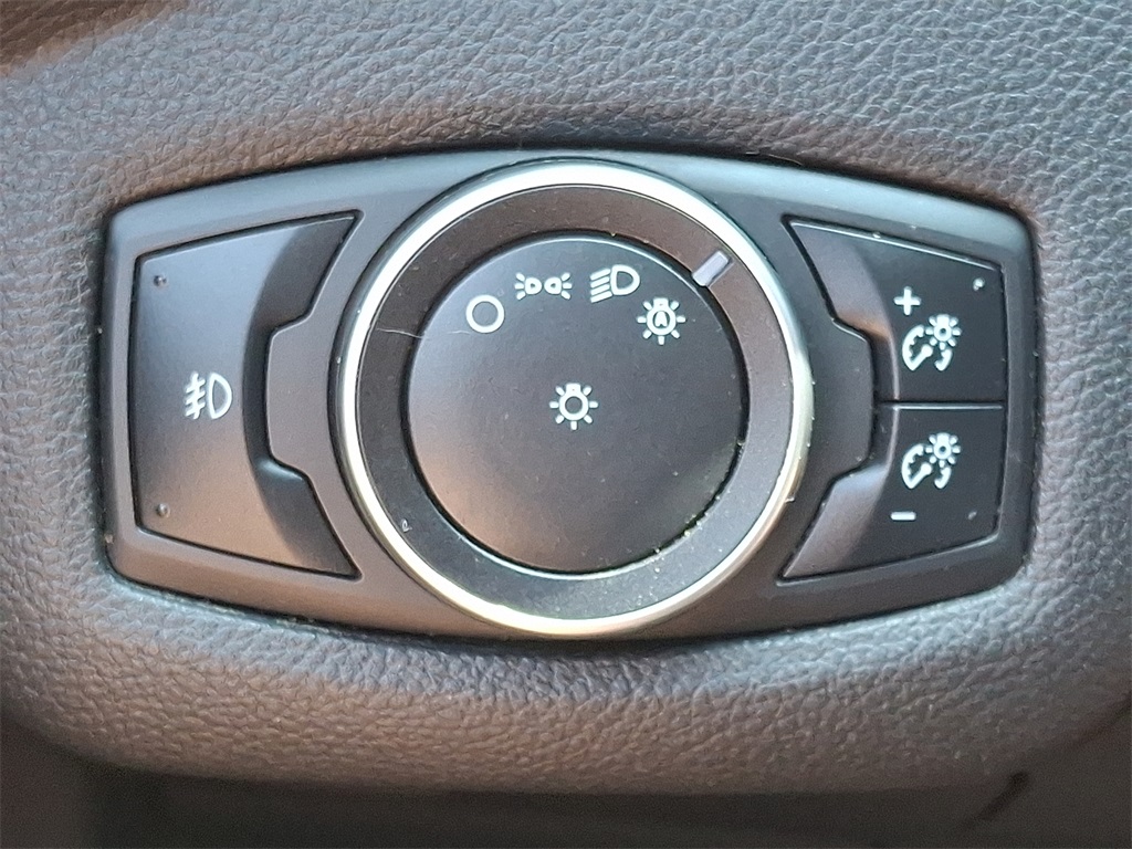 2016 Ford Escape SE - Photo 24