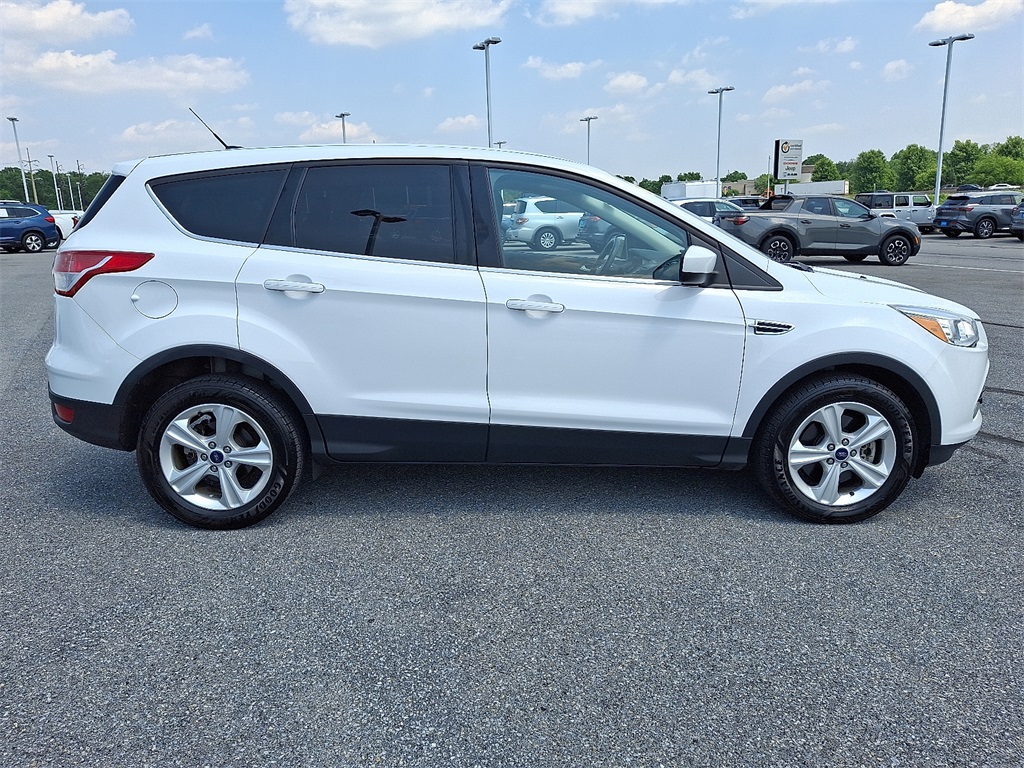 2016 Ford Escape SE - Photo 8