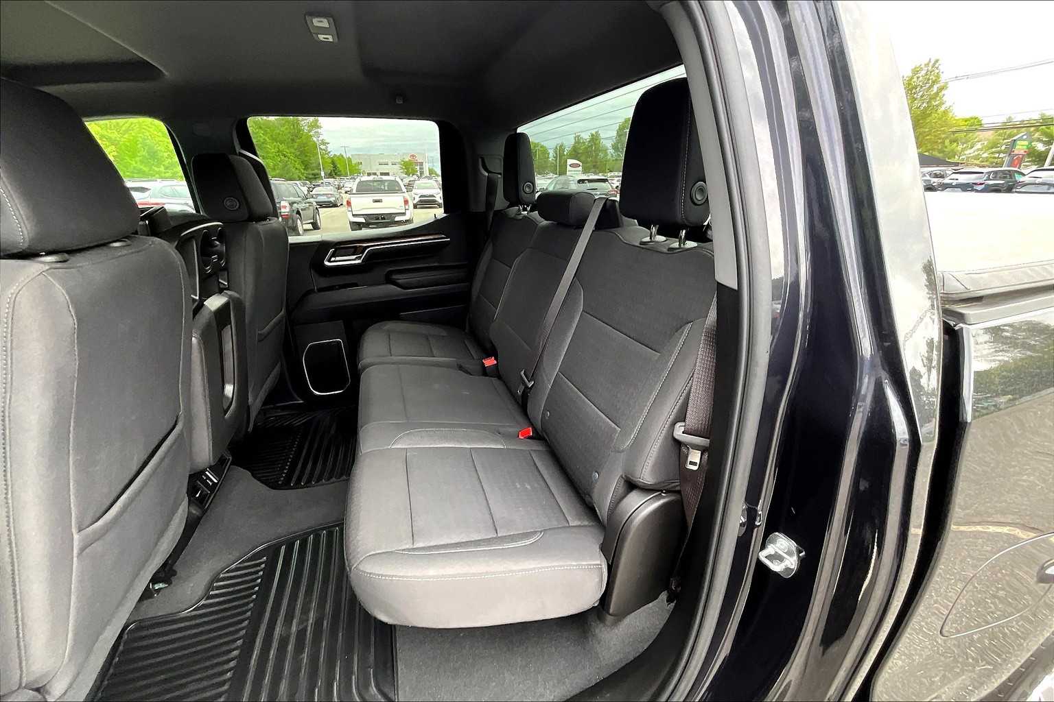 2023 Chevrolet Silverado 1500 LT - Photo 15