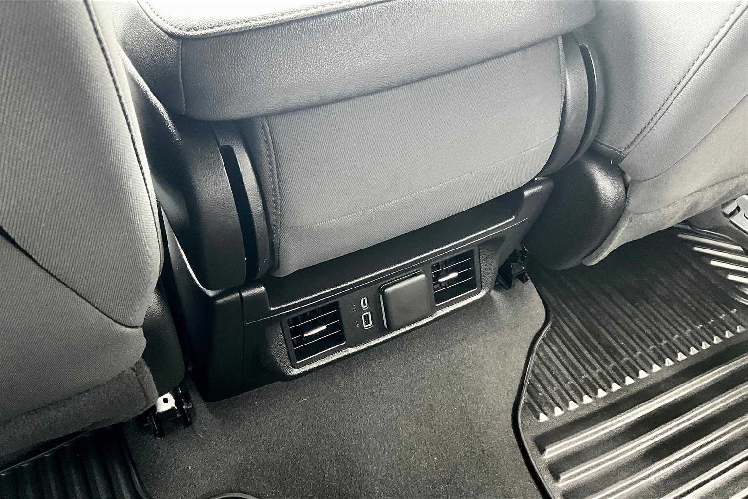 2023 Chevrolet Silverado 1500 LT - Photo 28