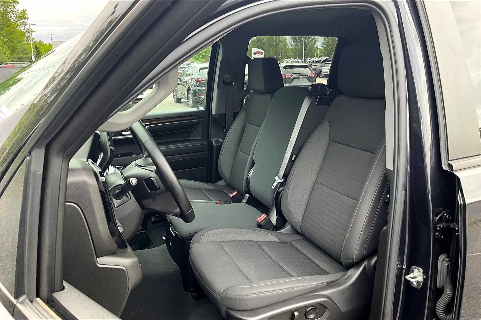 2023 Chevrolet Silverado 1500 LT - Photo 10