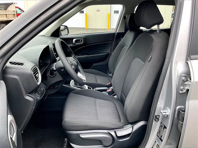 2025 Hyundai Venue SE - Photo 20