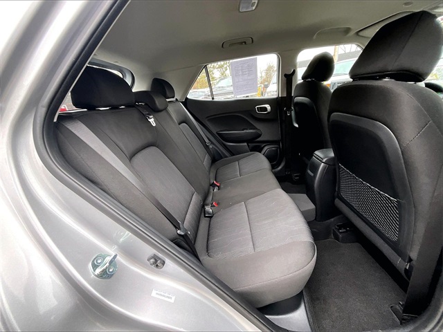 2025 Hyundai Venue SE - Photo 22