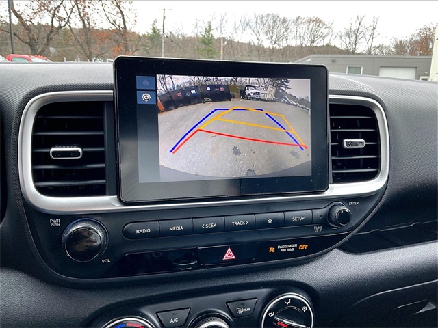2025 Hyundai Venue SE - Photo 26