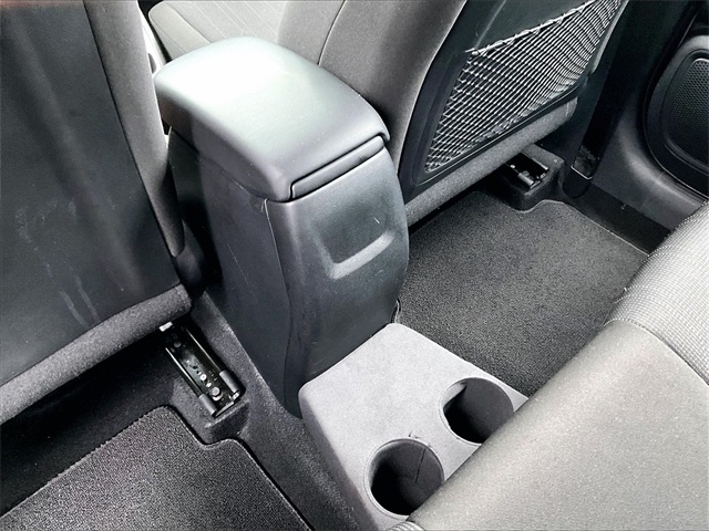 2025 Hyundai Venue SE - Photo 28