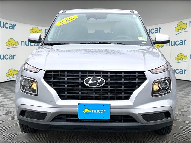2025 Hyundai Venue SE - Photo 3