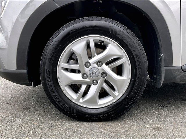 2025 Hyundai Venue SE - Photo 9