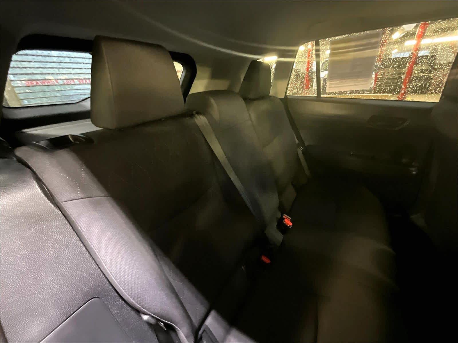 2024 Toyota Corolla Cross LE - Photo 16