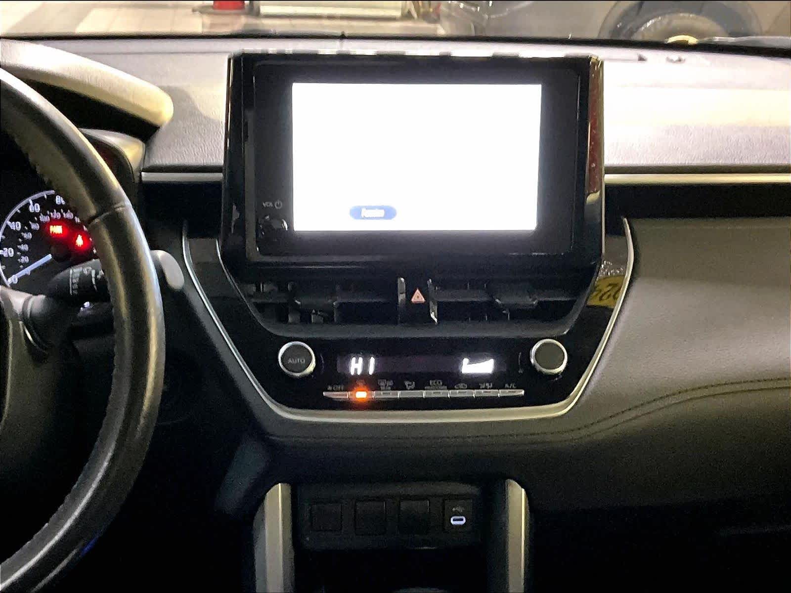 2024 Toyota Corolla Cross LE - Photo 18