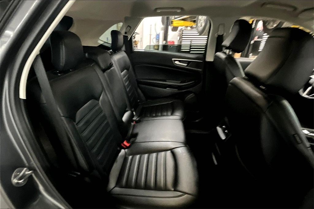 2022 Ford Edge SEL - Photo 16