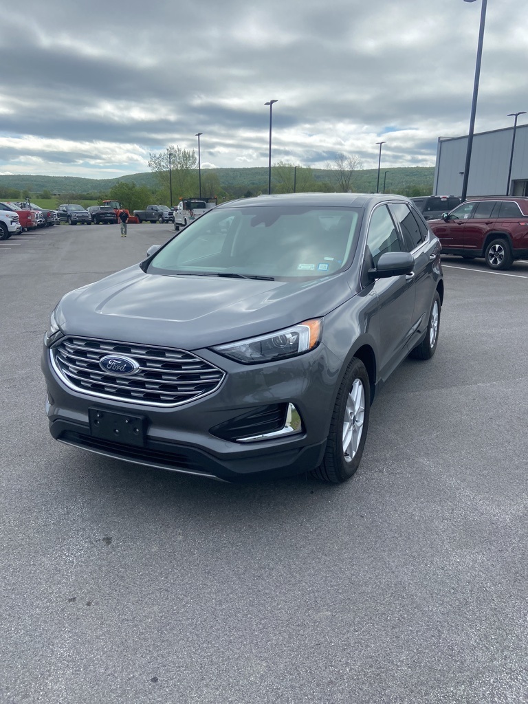 2022 Ford Edge SEL - Photo 2