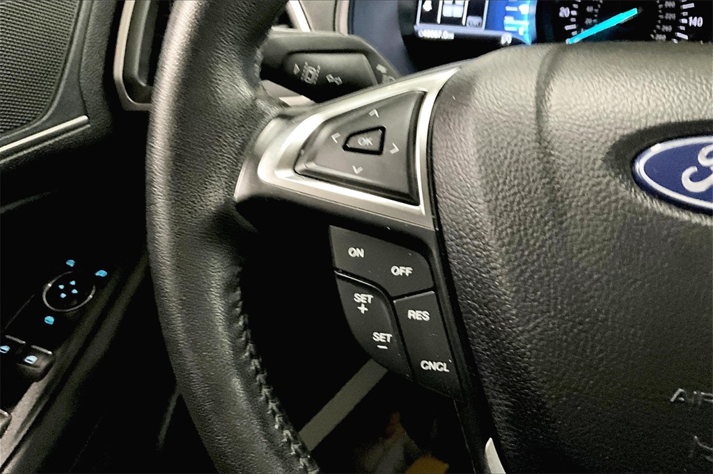 2022 Ford Edge SEL - Photo 23