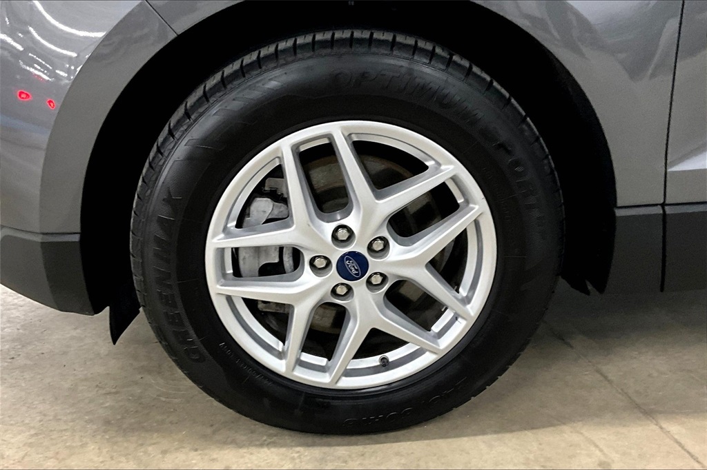 2022 Ford Edge SEL - Photo 7