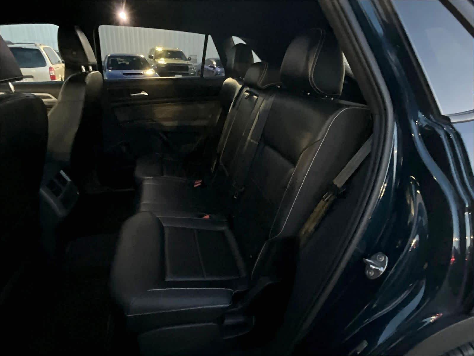 2023 Volkswagen Atlas Cross Sport 3.6L V6 SEL R-Line Black - Photo 15