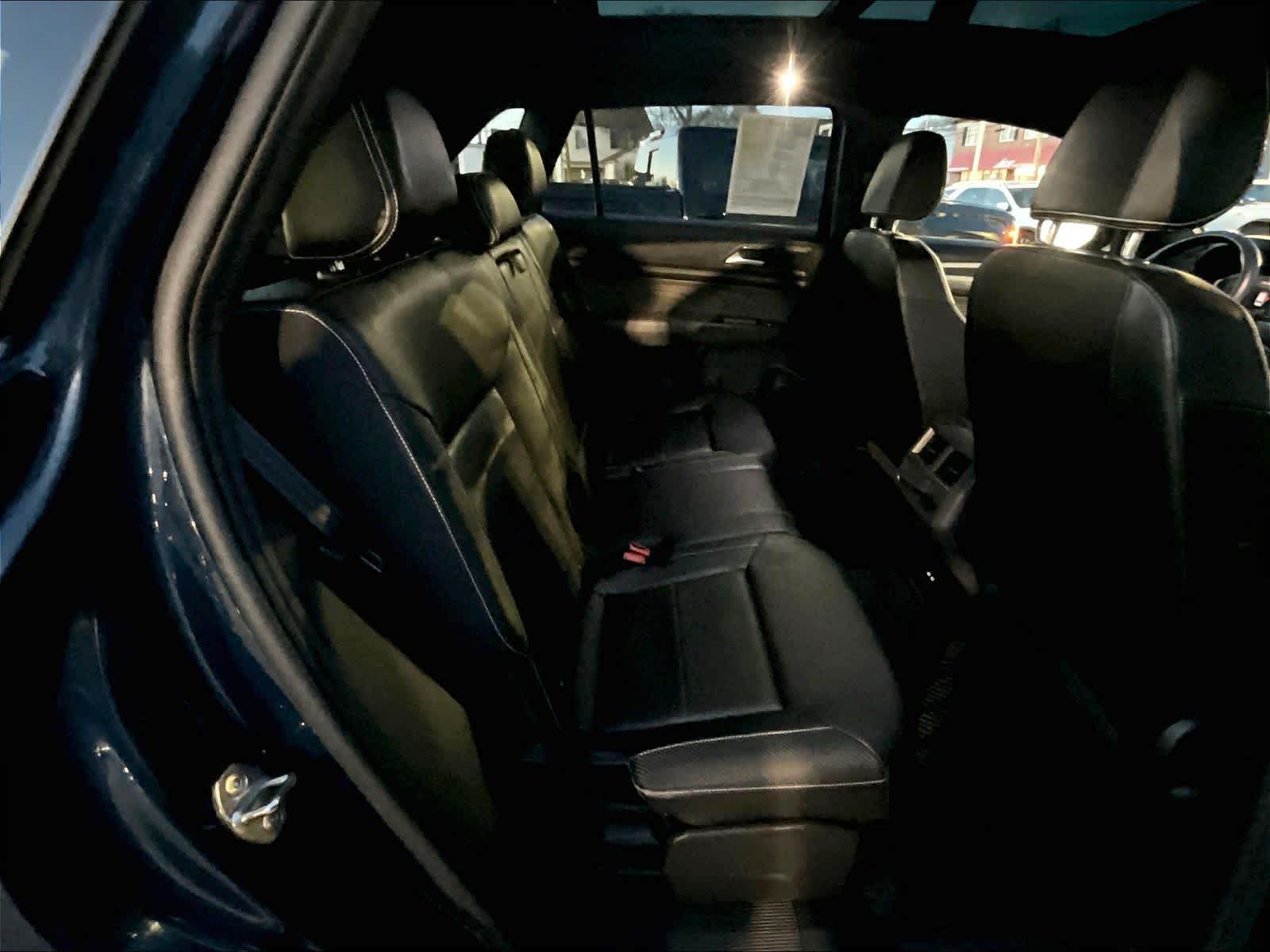 2023 Volkswagen Atlas Cross Sport 3.6L V6 SEL R-Line Black - Photo 16