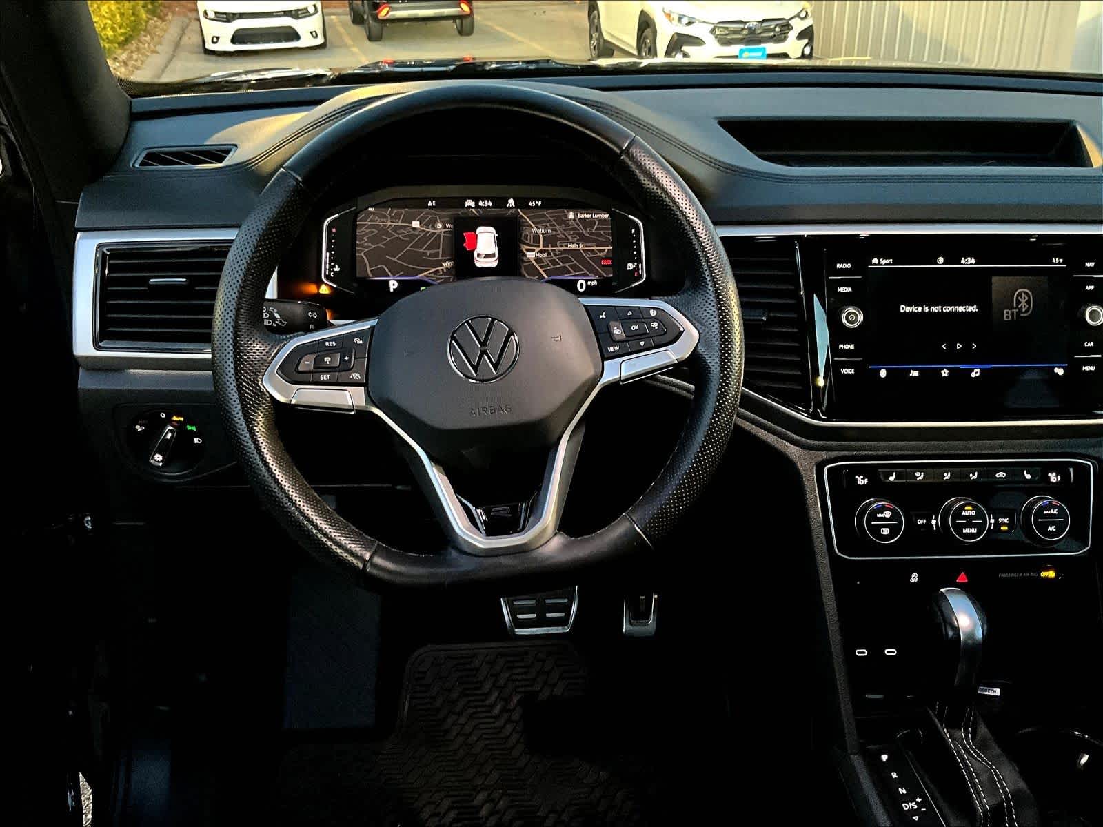 2023 Volkswagen Atlas Cross Sport 3.6L V6 SEL R-Line Black - Photo 17