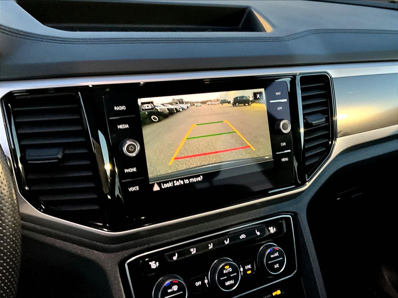 2023 Volkswagen Atlas Cross Sport 3.6L V6 SEL R-Line Black - Photo 19