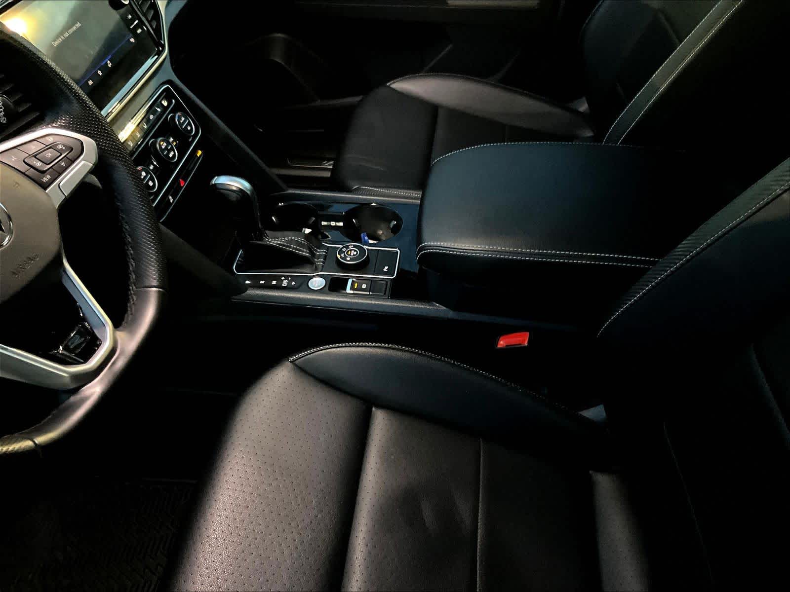 2023 Volkswagen Atlas Cross Sport 3.6L V6 SEL R-Line Black - Photo 20