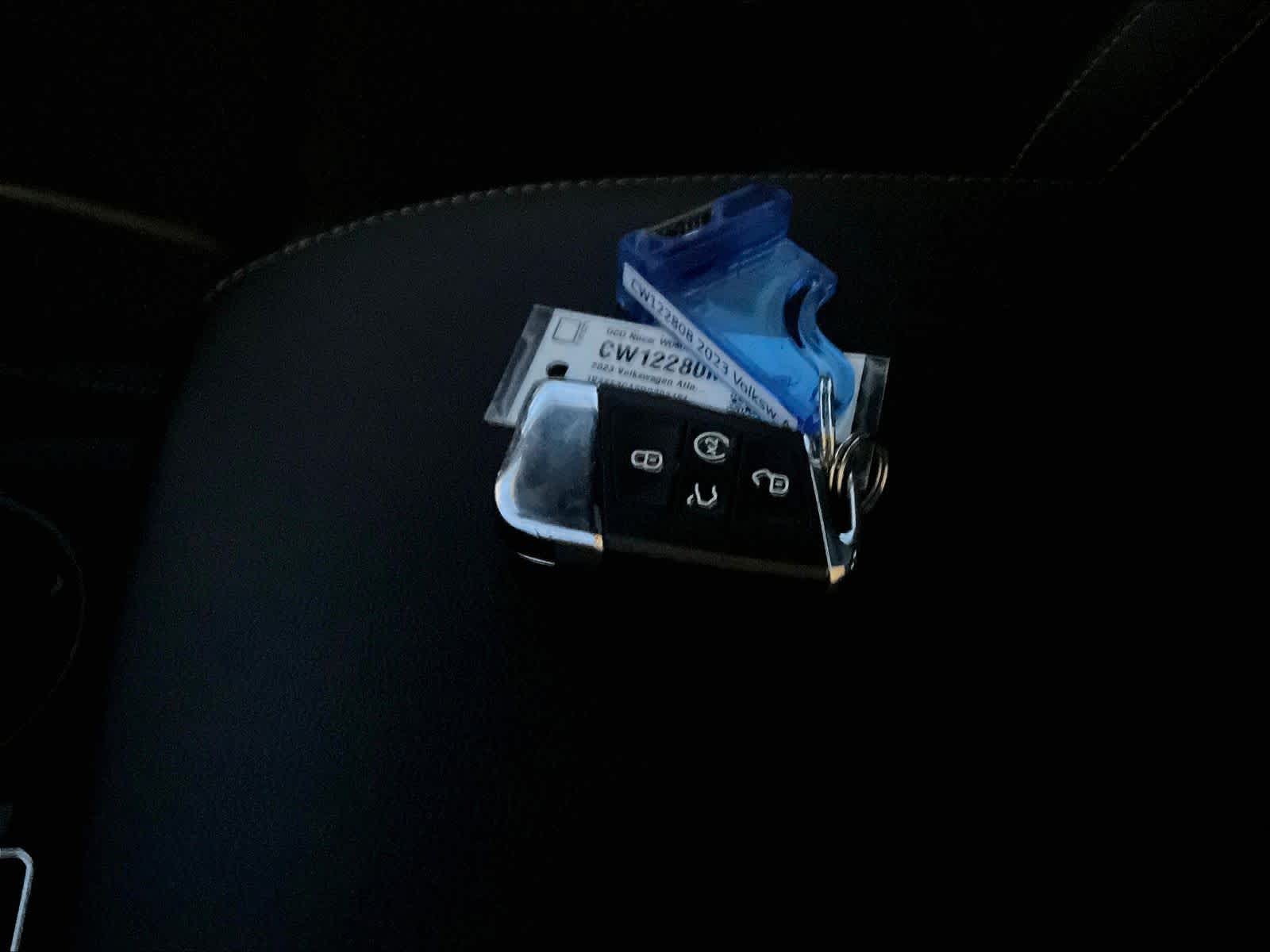 2023 Volkswagen Atlas Cross Sport 3.6L V6 SEL R-Line Black - Photo 30