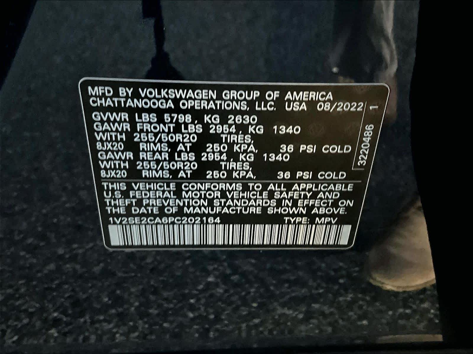 2023 Volkswagen Atlas Cross Sport 3.6L V6 SEL R-Line Black - Photo 35