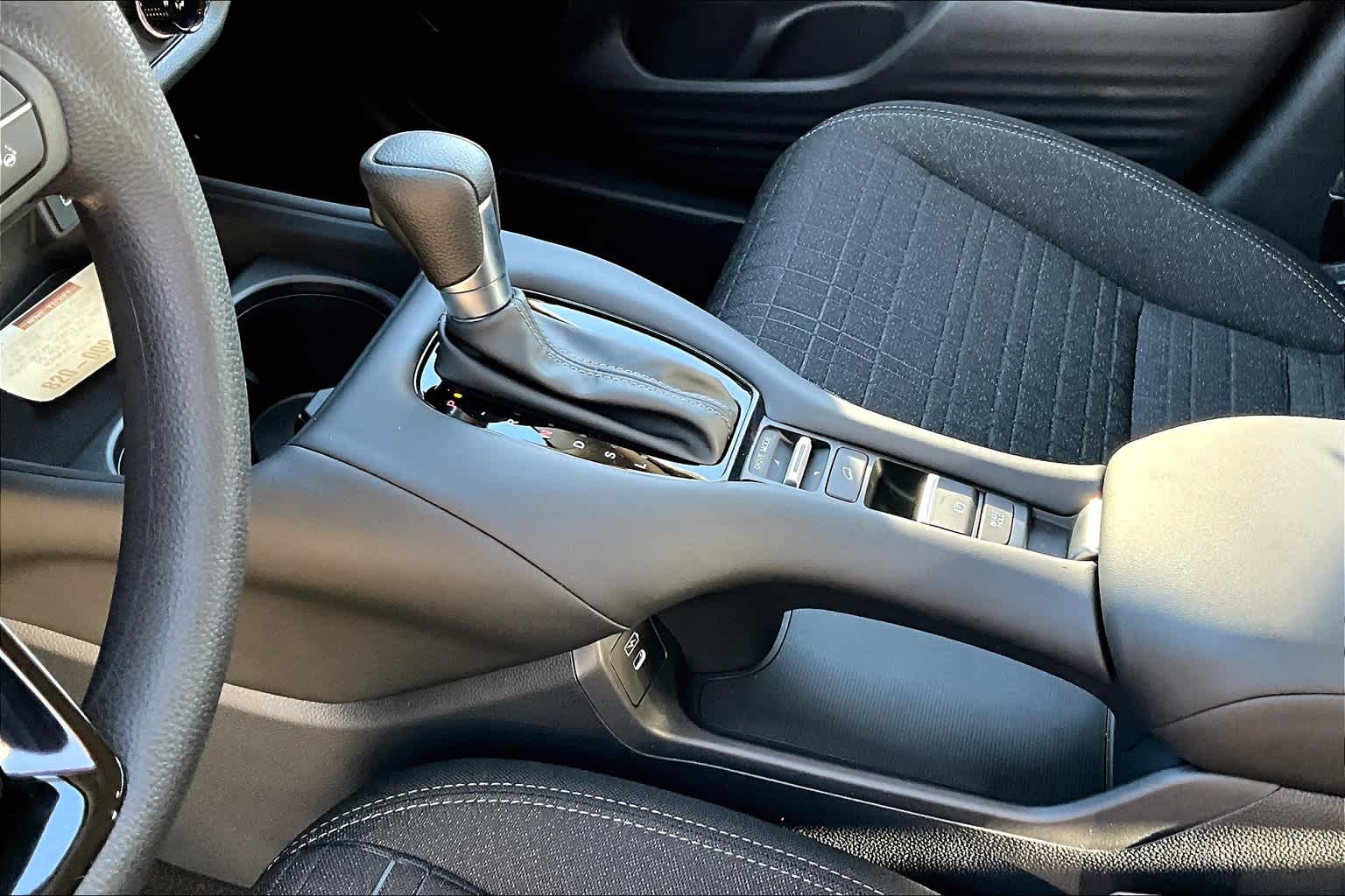 2025 Honda HR-V LX - Photo 14
