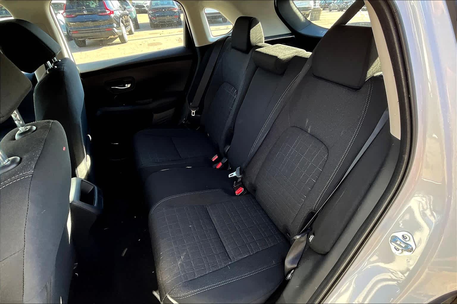 2025 Honda HR-V LX - Photo 15