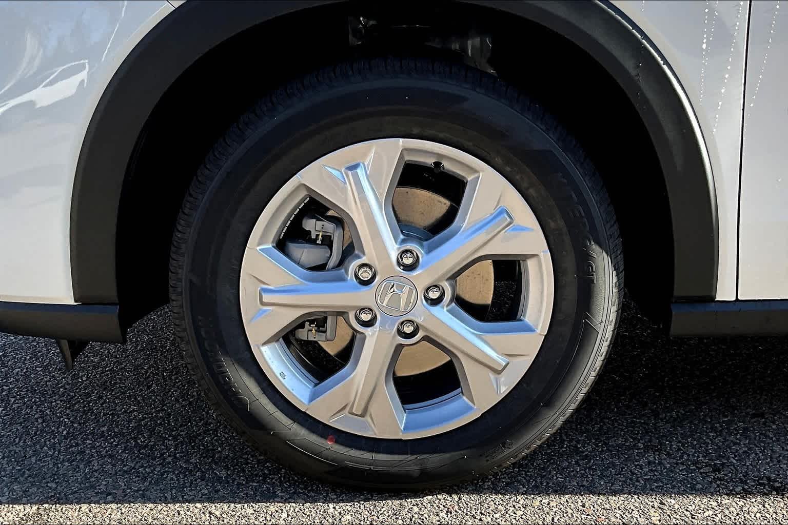 2025 Honda HR-V LX - Photo 8