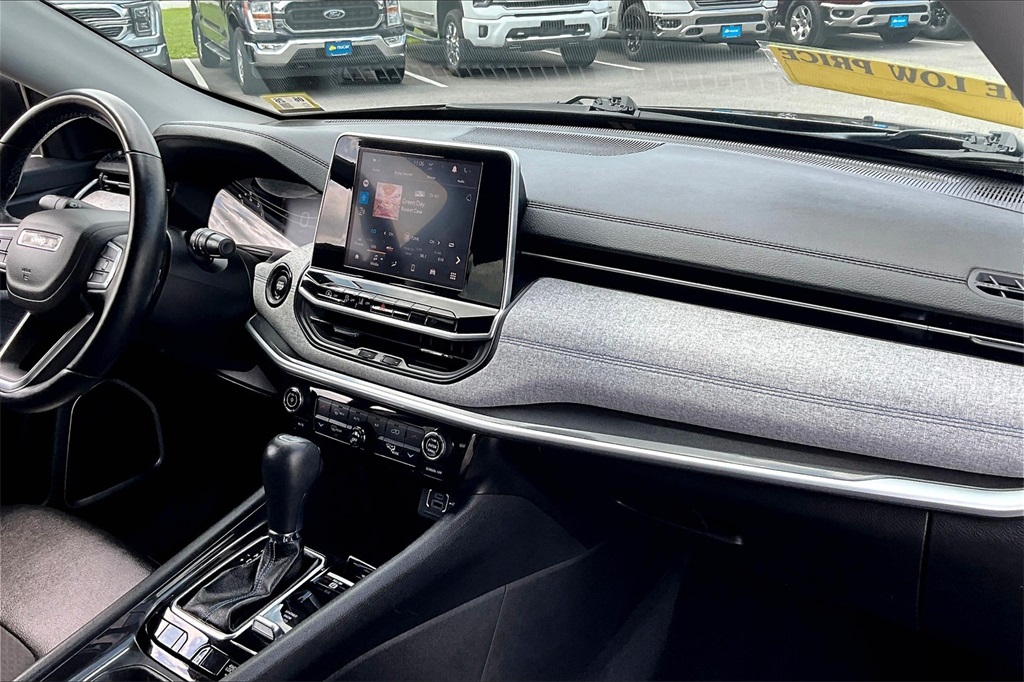 2022 Jeep Compass Latitude - Photo 14