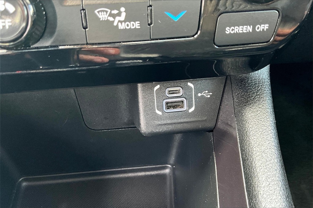 2022 Jeep Compass Latitude - Photo 26
