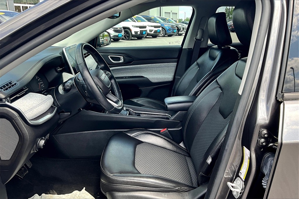 2022 Jeep Compass Latitude - Photo 10