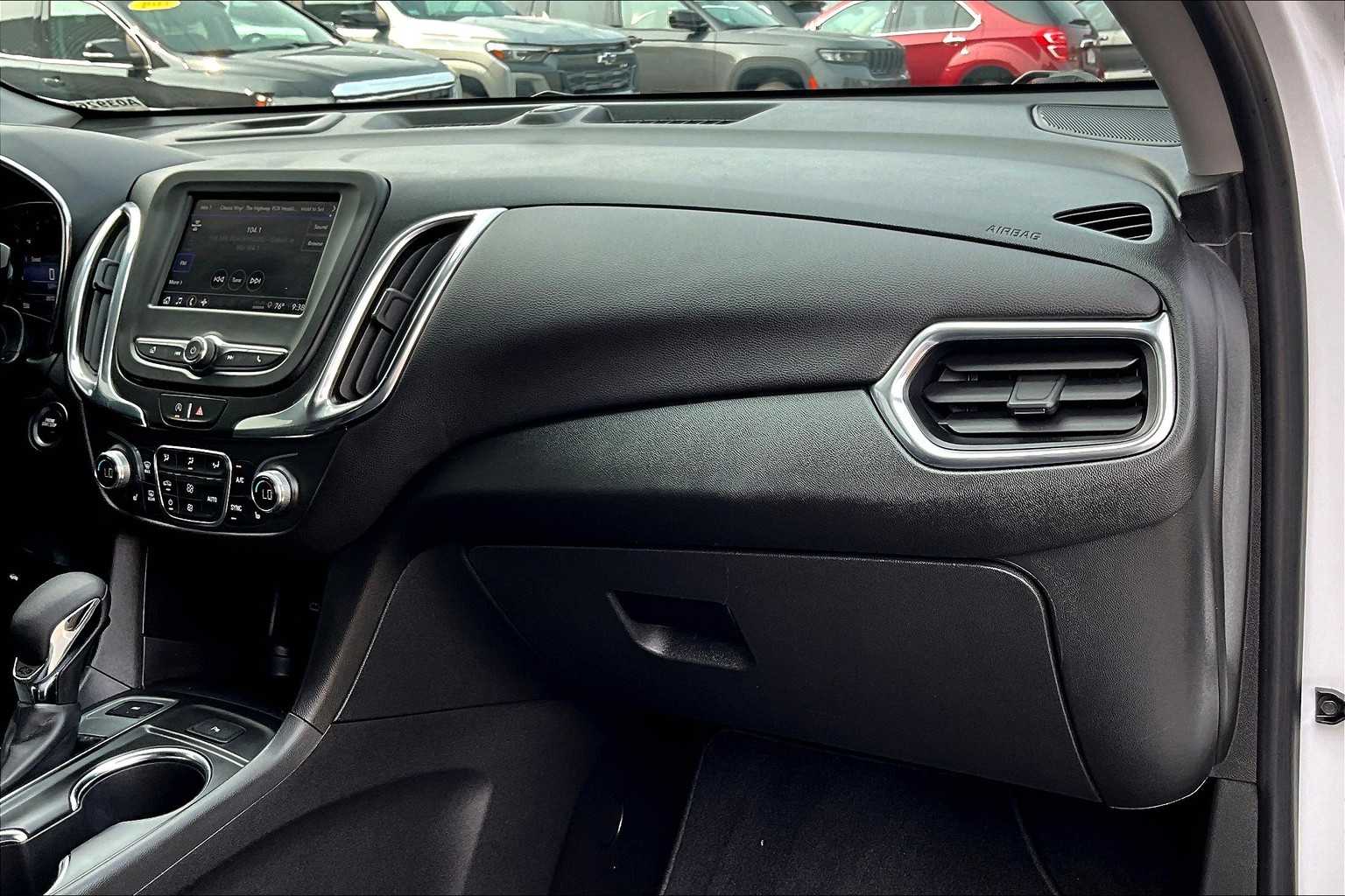 2022 Chevrolet Equinox LT - Photo 13