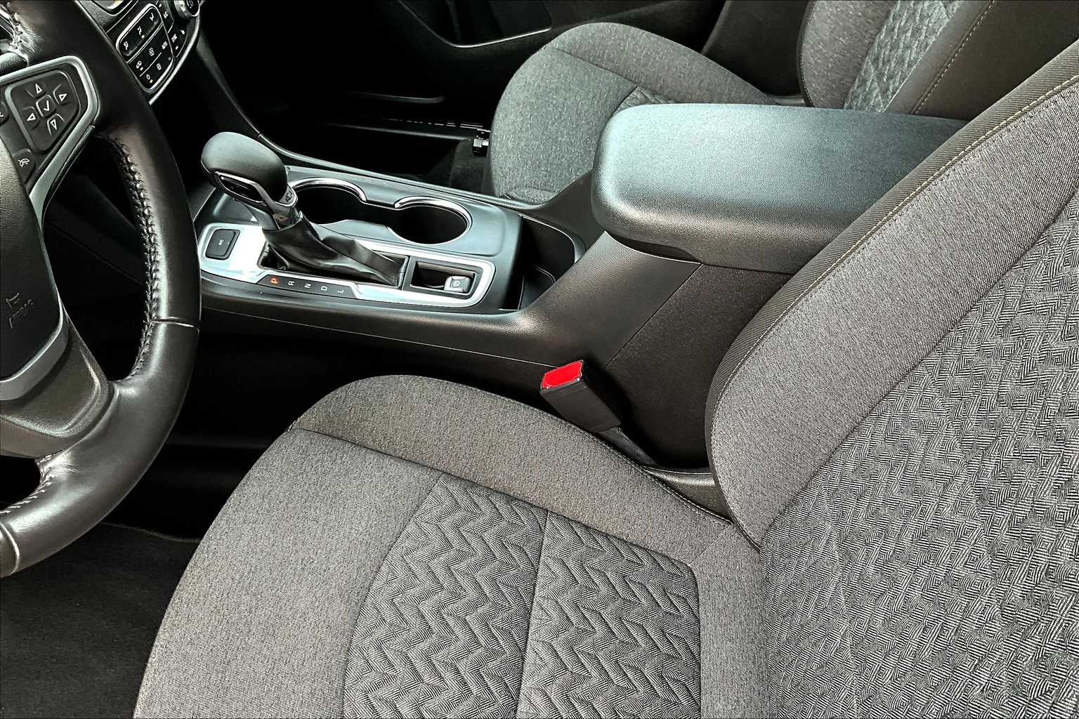 2022 Chevrolet Equinox LT - Photo 20