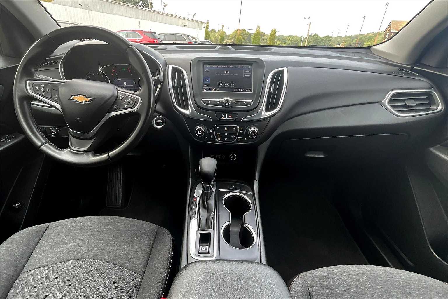 2022 Chevrolet Equinox LT - Photo 21